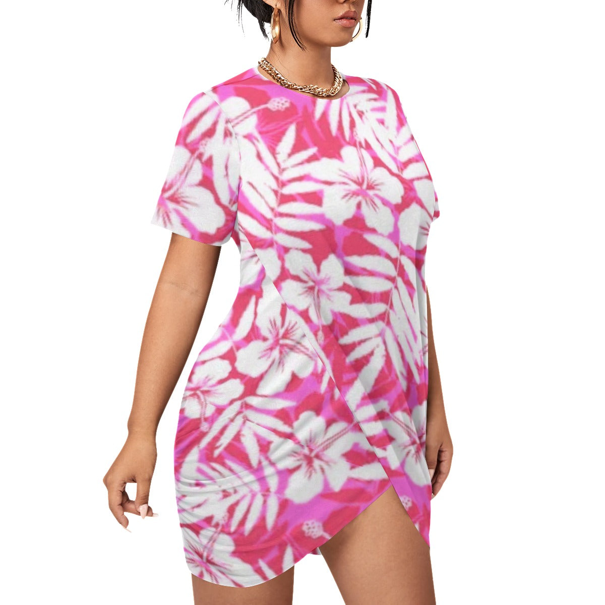 Pink Tropical Flowers Women’s Stacked Hem Dress With Short Sleeve （Plus Size）