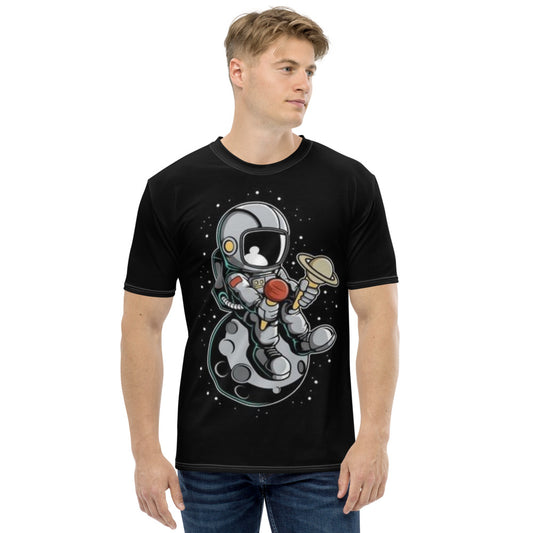 Astronaut Status Eating Ice Cream Men's T-shirt